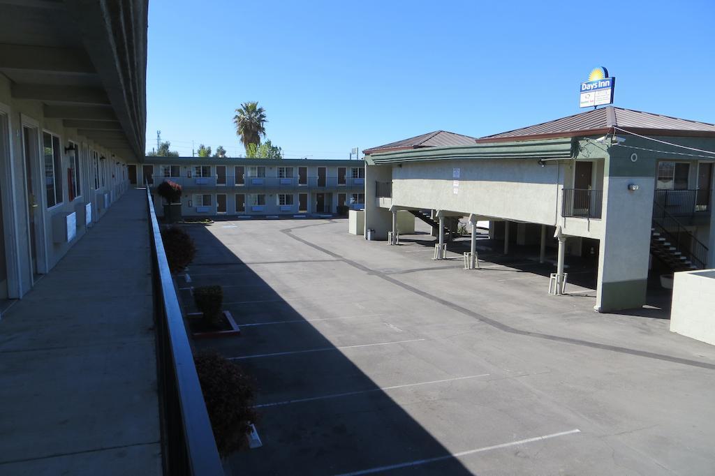 American Inn Stockton Buitenkant foto